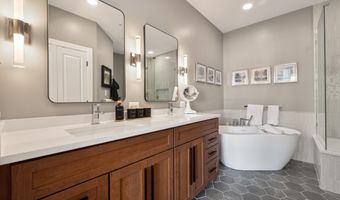 729 N FAYETTE St, Alexandria, VA 22314