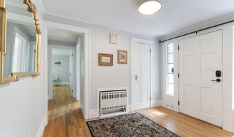 10 Blaine Ave, Augusta, ME 04330