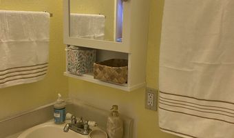 360 KAUILA St 201, Hilo, HI 96720