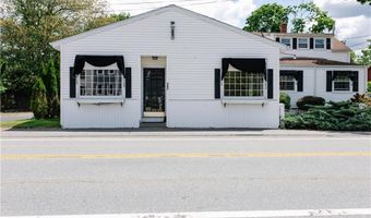 165 Sowams Rd, Barrington, RI 02806