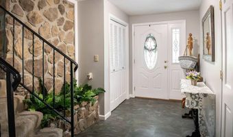 584 Trinton Cir, Bedford, IN 47421