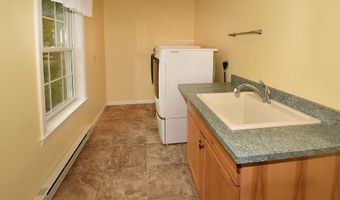 96 Avery Shrs, Coventry, CT 06238