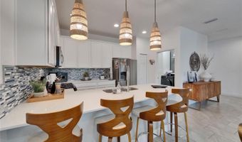 6104 COLMAR Pl, Apollo Beach, FL 33572