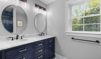 59 Club House Rd, Coventry, RI 02816