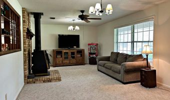 2838 Sylvia St, Arkadelphia, AR 71923