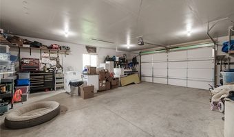 19 Star Haven Dr, Absarokee, MT 59001