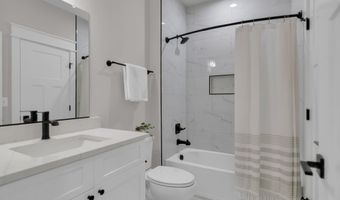 5617 23RD St N, Arlington, VA 22205