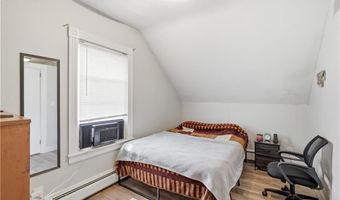 171 Lyon Ave, East Providence, RI 02914