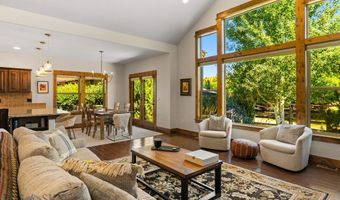 2452 Creekwood Dr, Bozeman, MT 59715
