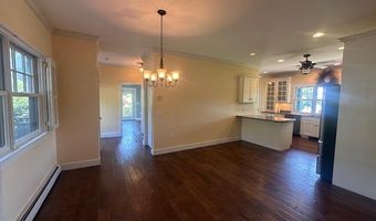 11 Treat St, Belfast, ME 04915