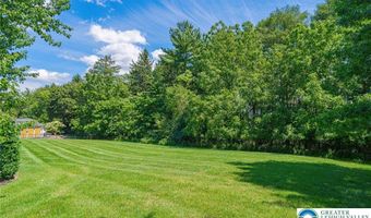 6958 Lehigh Ct, Allentown, PA 18106