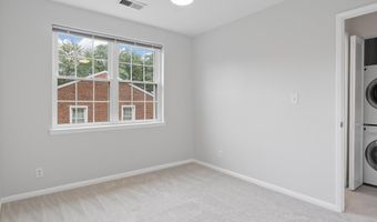 2641 S WALTER REED Dr B, Arlington, VA 22206
