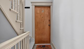 25 W 15TH St #5, Bayonne, NJ 07002