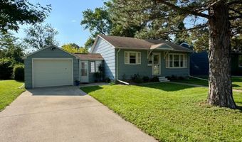 810 S Merton St, Aberdeen, SD 57401