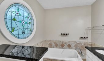125 Lake Picketts Dr, Acworth, GA 30101