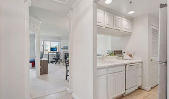901 N MONROE St 1013, Arlington, VA 22201