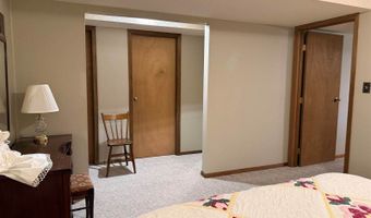 841 Country Club Dr, Akron, IA 51001