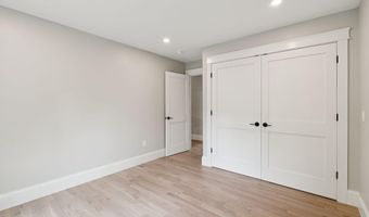 127 Bond Brook Rd, Augusta, ME 04330