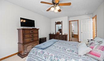 118 Ambleside Way, Amherst, OH 44001