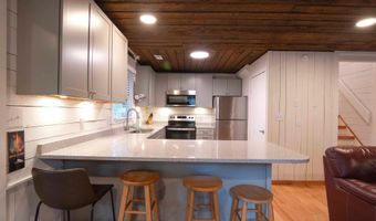 206 DALE, Basye, VA 22810