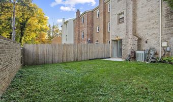 4301 GREENBERRY Ln, Annandale, VA 22003