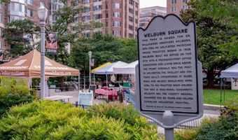 1001 N RANDOLPH St 212, Arlington, VA 22201