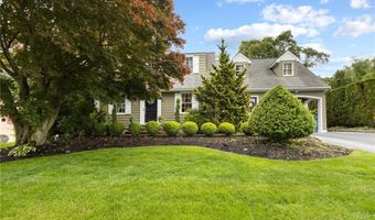 152 Glen Hills Dr, Cranston, RI 02920