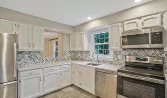 14 S MANCHESTER St, Arlington, VA 22204