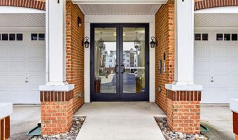 41895 CATHEDRAL VALLEY Sq 401, Aldie, VA 20105