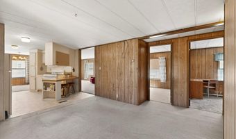 2135 Winchester Dr, Bosque Farms, NM 87068
