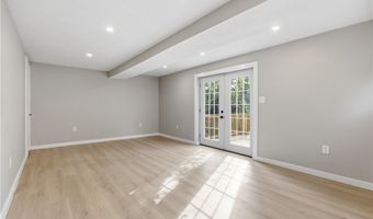 609 Monaca Rd, Aliquippa, PA 15001