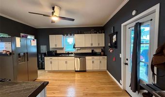 808 W Madison, Altamont, IL 62411
