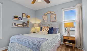 201 W Glenn St, Atlantic Beach, NC 28512