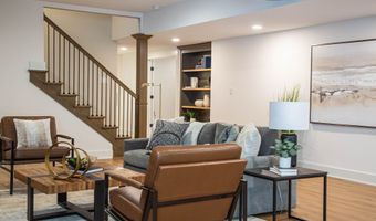 3899 Chapel Hill Ct, Bargersville, IN 46106