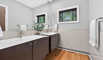 1980 Hillside Dr, Columbus, OH 43221