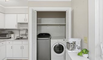 808 Huron Way, Auburn, IN 46706