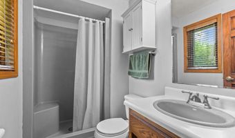 3022 W PARKRIDGE Ave, Appleton, WI 54914