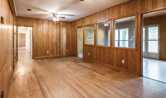 1402 W 12th St, Alma, GA 31510