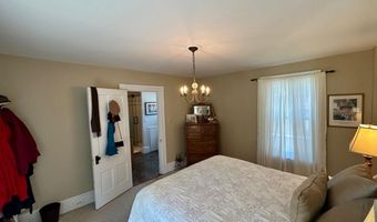 23 Holland St, Bangor, ME 04401