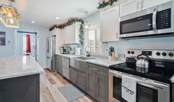 126 Narrows Rd, Bristol, RI 02809