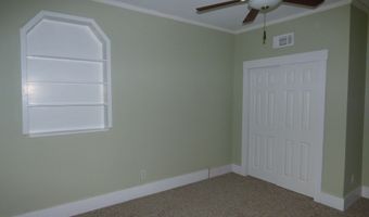 276 Commerce St, Alto, TX 75925
