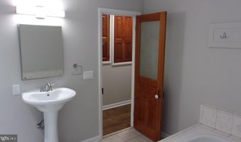 139 N 11TH St, Allentown, PA 18102