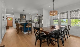109 Carroll Ave, Newport, RI 02840