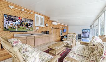 48 W BOLTON Ave, Absecon, NJ 08201