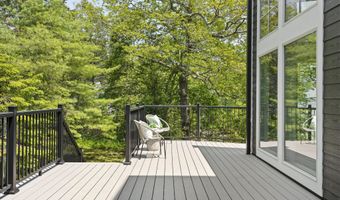 24 Amerescoggin Rd, Falmouth, ME 04105
