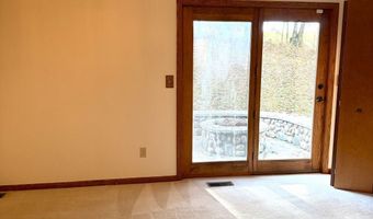 3055 Glenfinnan Dr, Albany, OH 45710