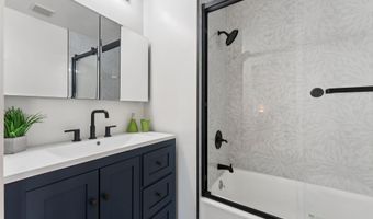 1034 Trellis Ln, Alameda, CA 94502