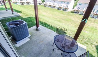 702 Sienna Dr 702, Danbury, CT 06810