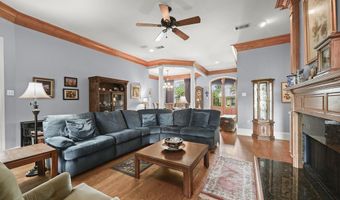 1532 Plantation Oak Dr, Baton Rouge, LA 70810