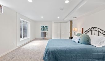 5905 Mayhill Dr, Madison, WI 53711